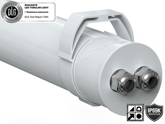 چراغ لوله ای LED 1.5 متری 60 وات IP69K IK10 TB7 برای مزرعه با قابلیت اتصال از طریق 3 یا 5 سیم